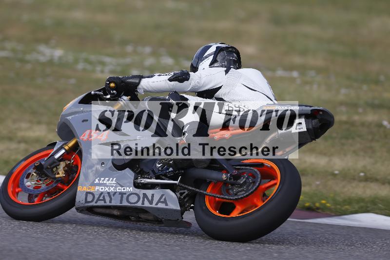 /19 06.06.2026  TZ Motorsport ADR/Gruppe gelb/454